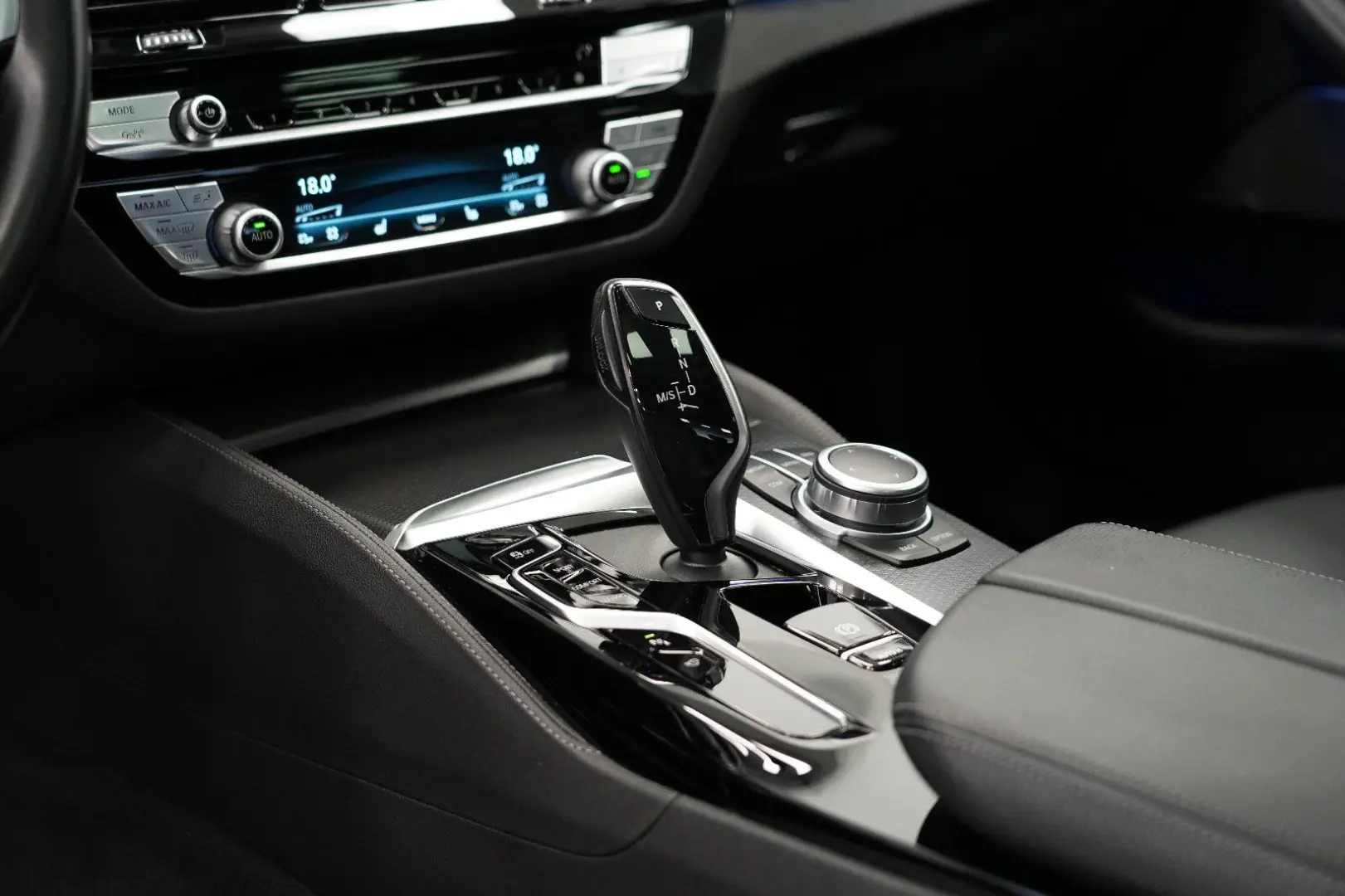 530d M Sport LASER HUD LEDER PANO Memory Keyless