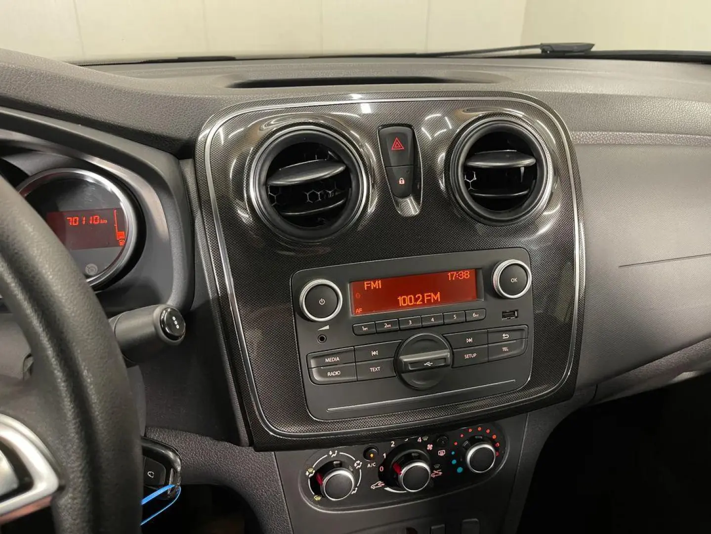 DACIA LOGAN