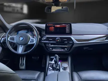 530 i xDrive M Sport Sdach HUD Laser ACC belüSit
