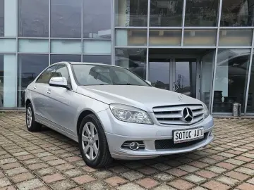 Mercedes-Benz C220