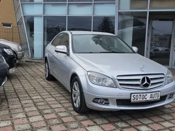 Mercedes-Benz C220