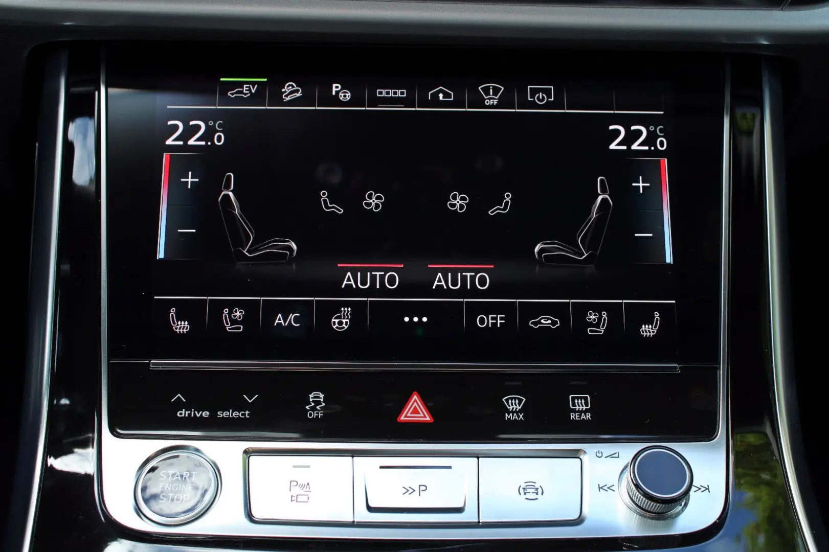 Q8 55TFSIe qu BLACK HUD AHK AIRS. MATRIX 360KAME