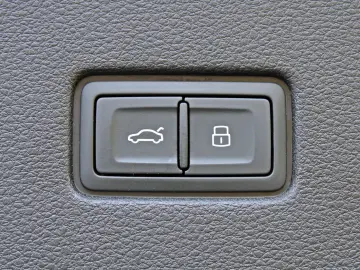 Q8 55TFSIe qu BLACK HUD AHK AIRS. MATRIX 360KAME