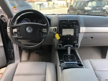 Volkswagen Touareg 3.0 V6