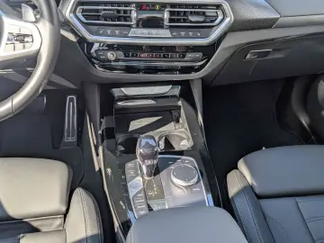 X3 xDrive30i M SPORT AHK PANO LASER HUD LEDER  A