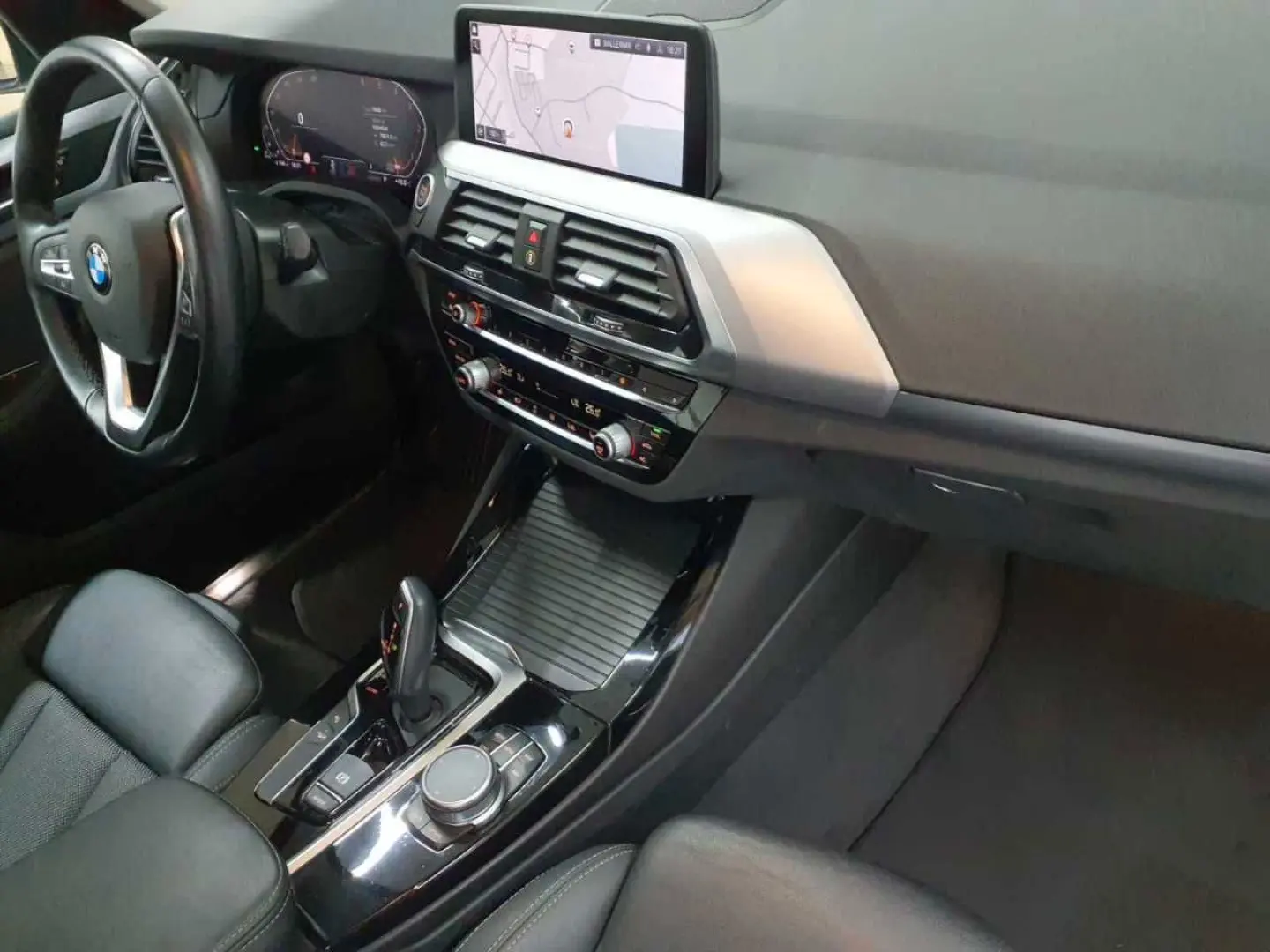 X3 xDrive20d Aut. Advantage LiveC HUD