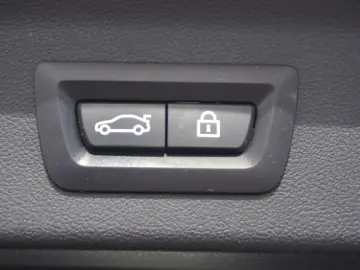 X3 xDrive20d xLine Head-Up HK HiFi DAB LED