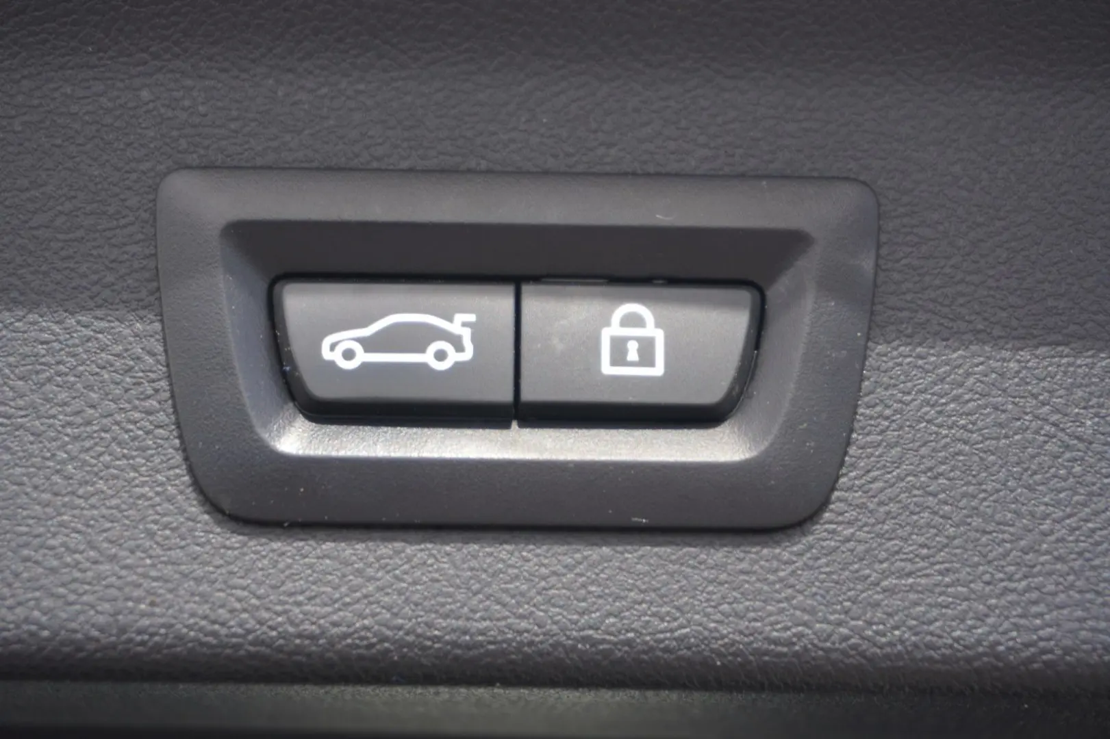 X3 xDrive20d xLine Head-Up HK HiFi DAB LED