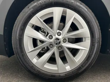 Octavia Combi 2.0 TDI Selection DSG Pano LED Vir