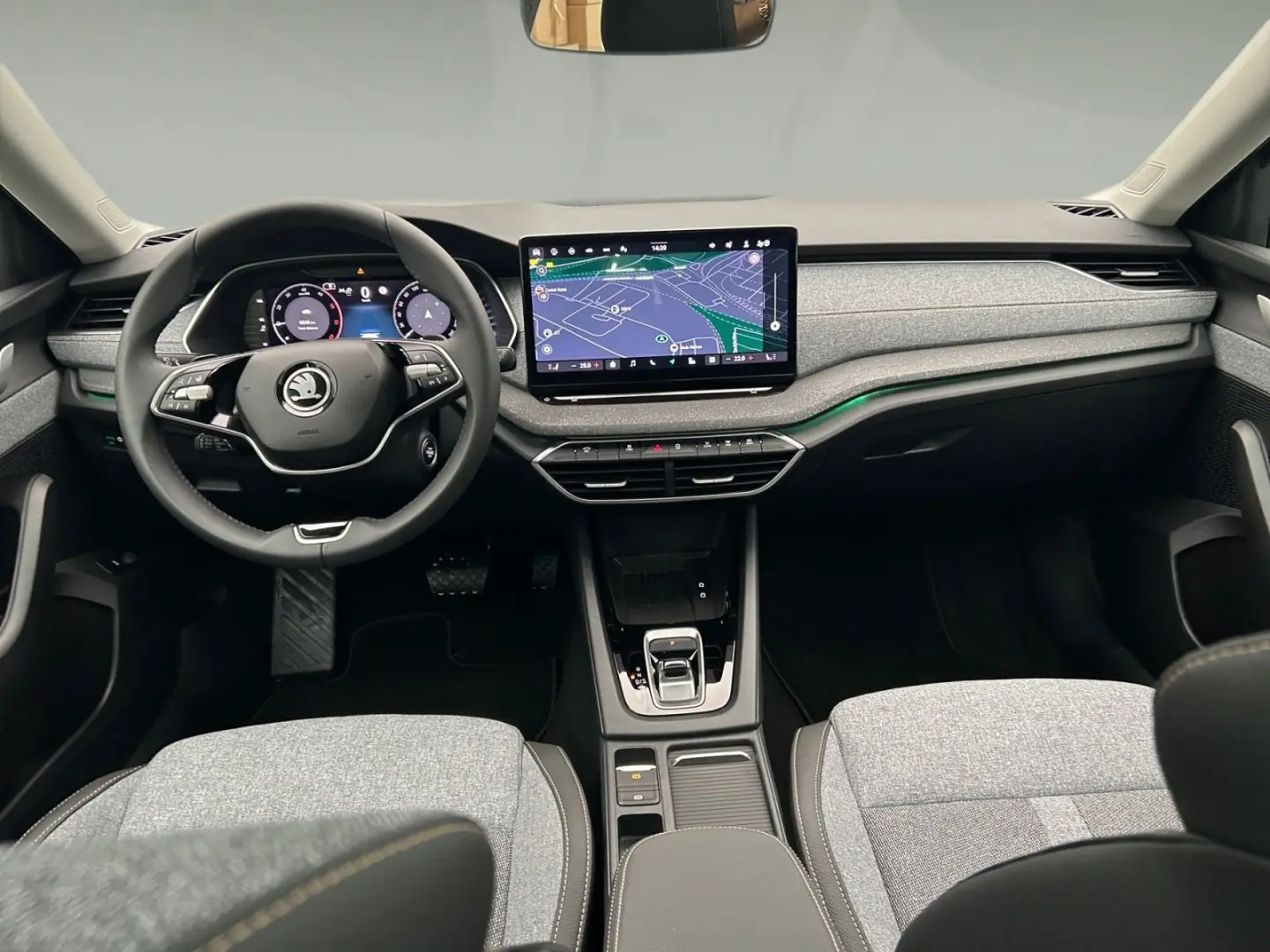 Octavia Combi 2.0 TDI Selection DSG Pano LED Vir