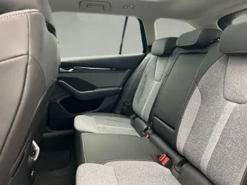 Octavia Combi 2.0 TDI Selection DSG Pano LED Vir