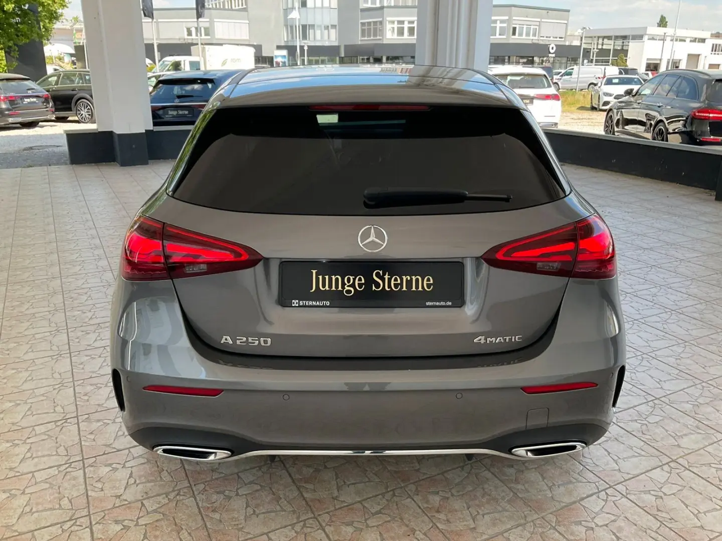 A 250 4M AMG Line/Standhzg./Pano-Dach/Distronic