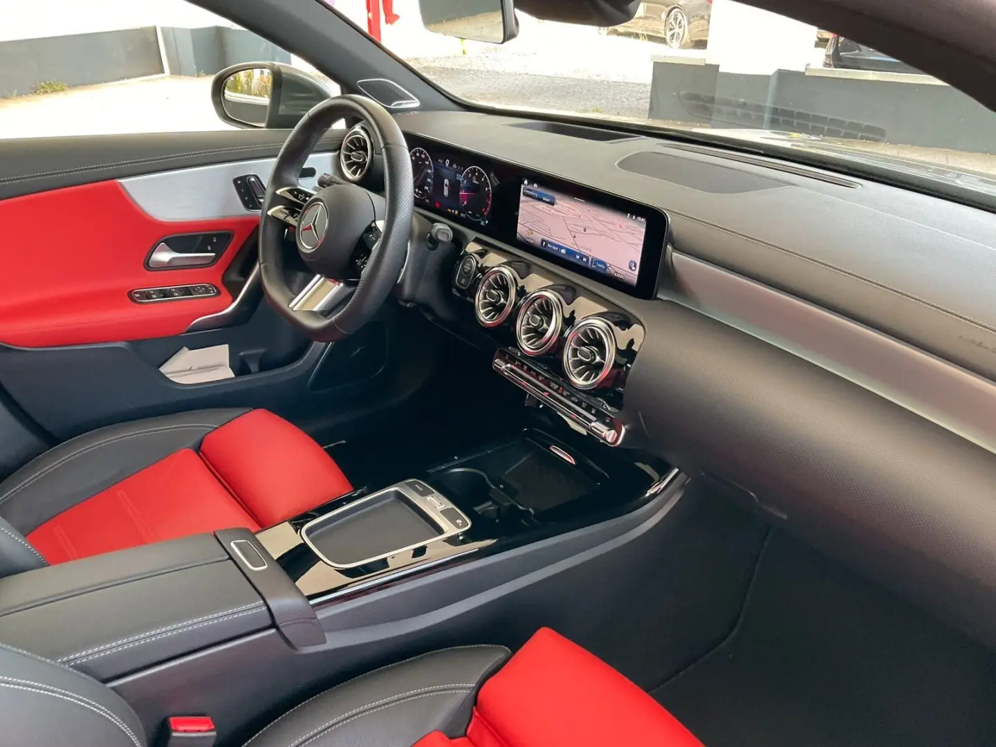 A 250 4M AMG Line/Standhzg./Pano-Dach/Distronic