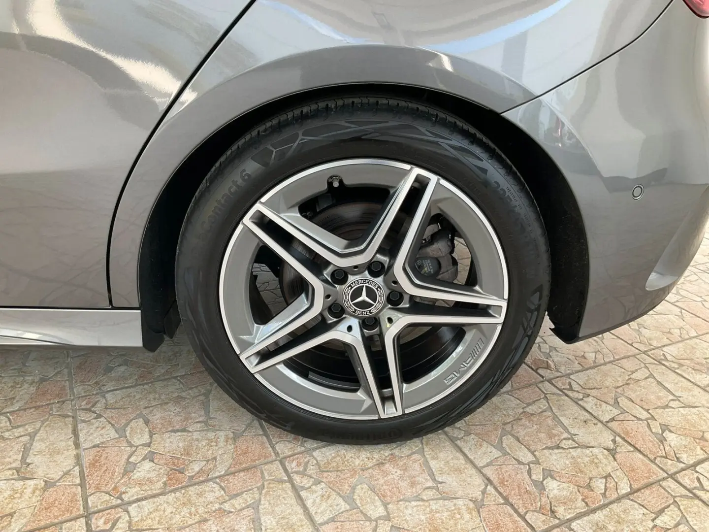 A 250 4M AMG Line/Standhzg./Pano-Dach/Distronic