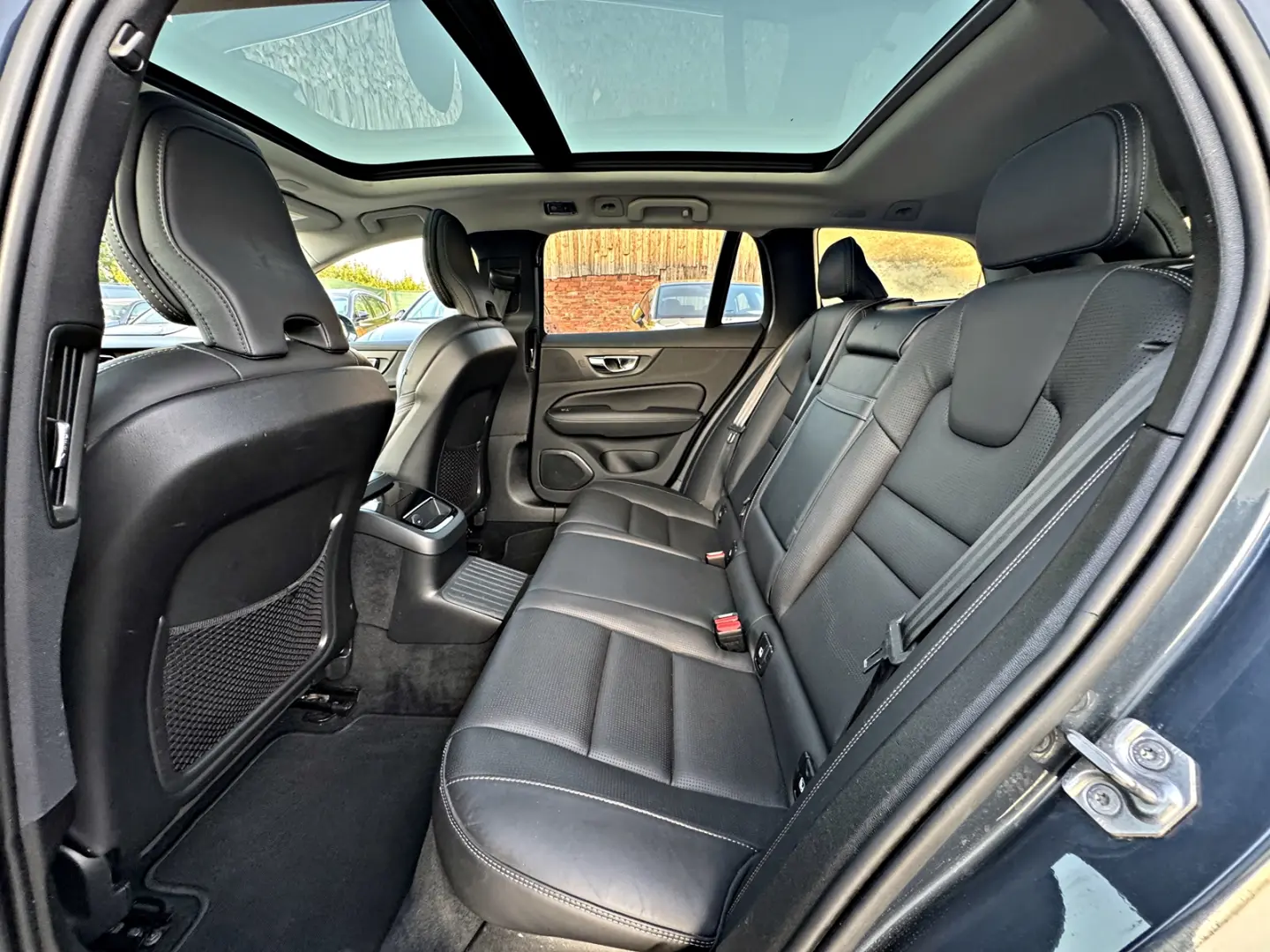 Volvo V60 T6 AWD Recharge Geartronic Inscription