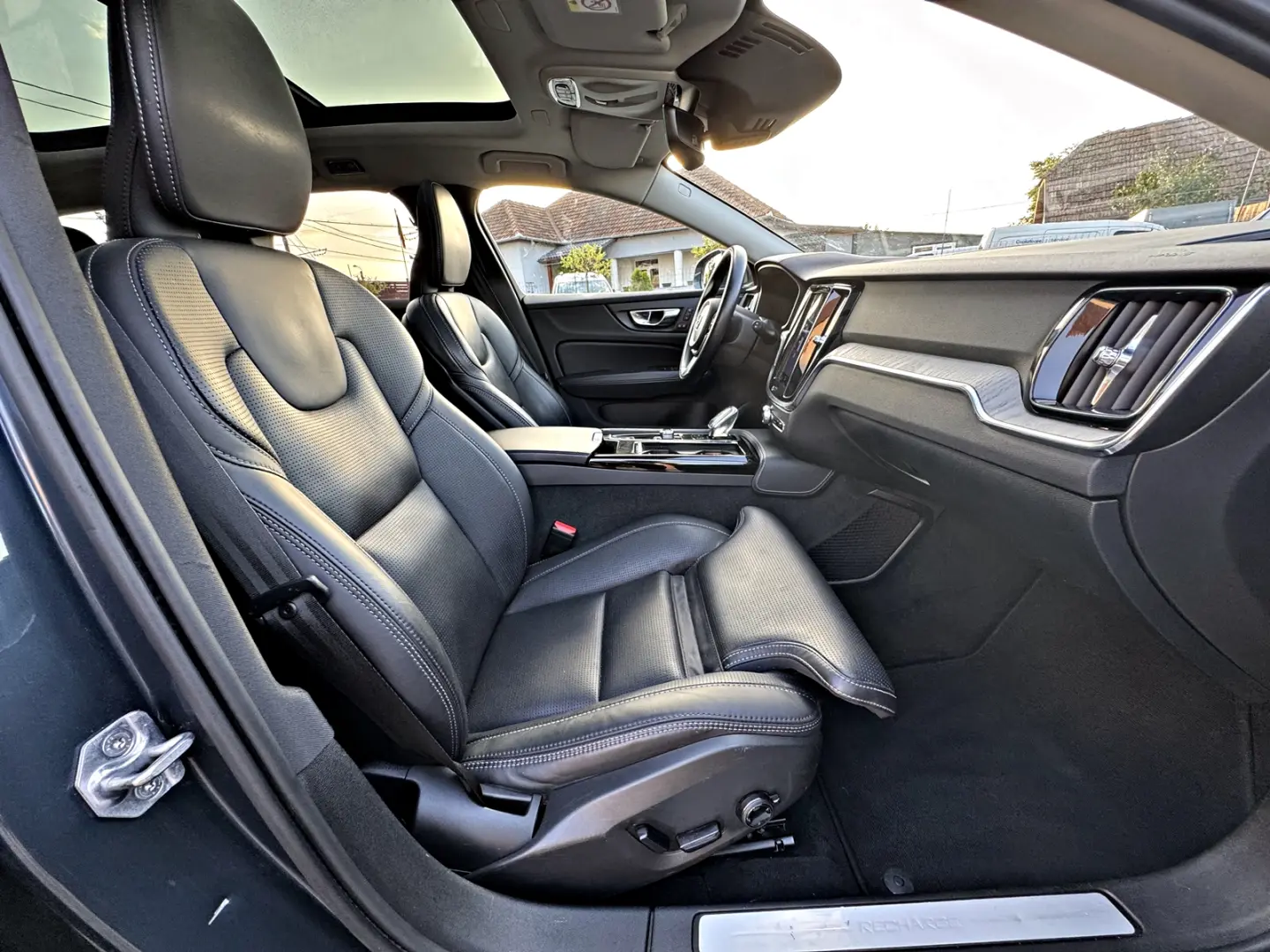 Volvo V60 T6 AWD Recharge Geartronic Inscription