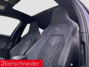 Golf 8 2.0 TSI DSG 4Mo. R-Line MATRIX PANO STAND