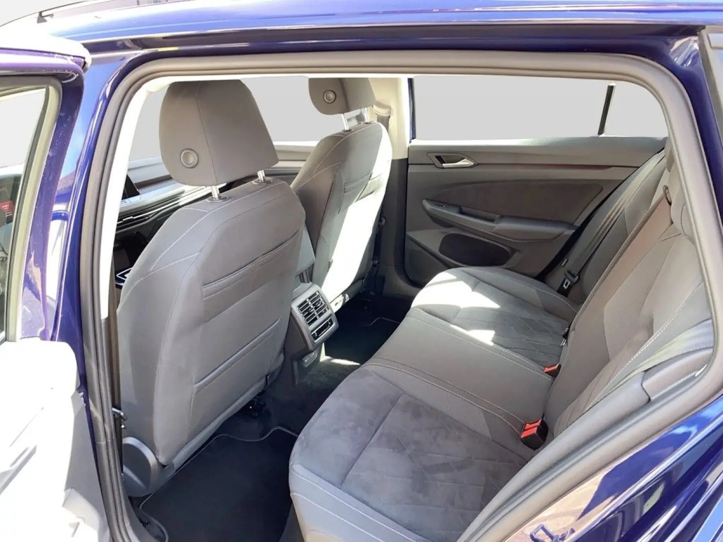 Golf 8 Variant Style 2.0 TSI DSG Standheizung