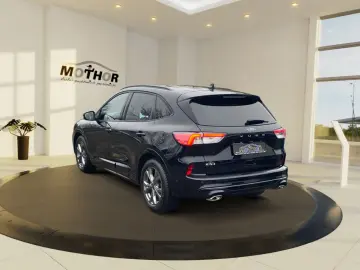 Kuga ST-Line 2.0 EcoBlue ACC HUD 4xSHZ AHK LED