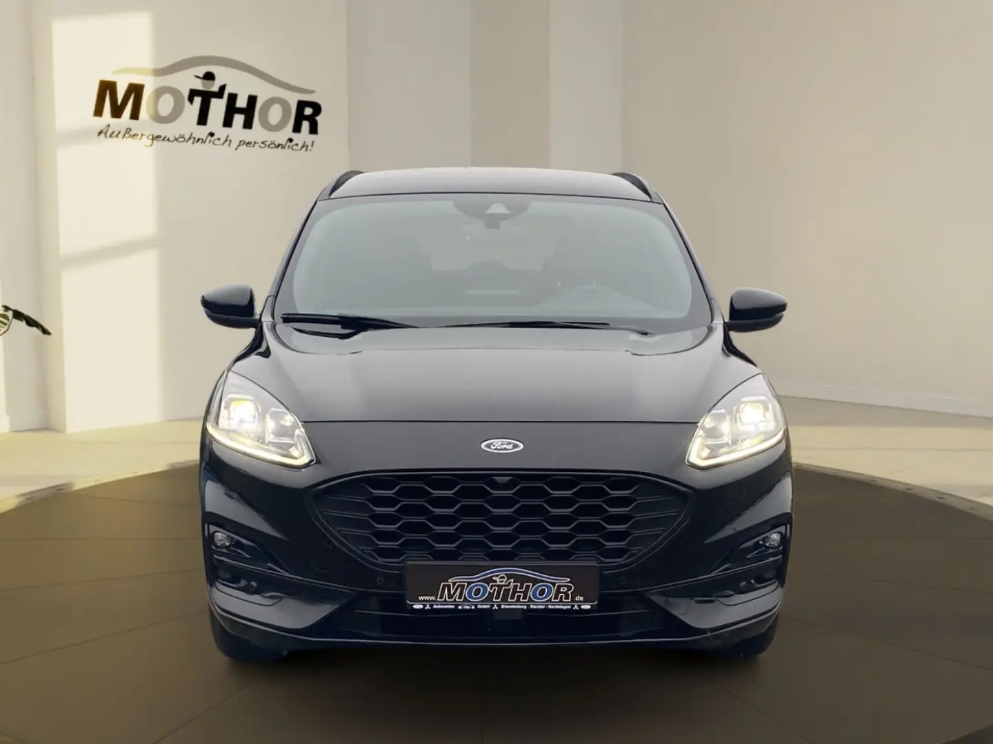 Kuga ST-Line 2.0 EcoBlue ACC HUD 4xSHZ AHK LED