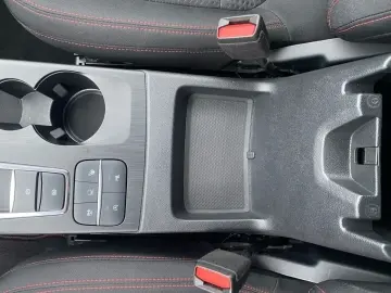 Kuga ST-Line 2.0 EcoBlue ACC HUD 4xSHZ AHK LED