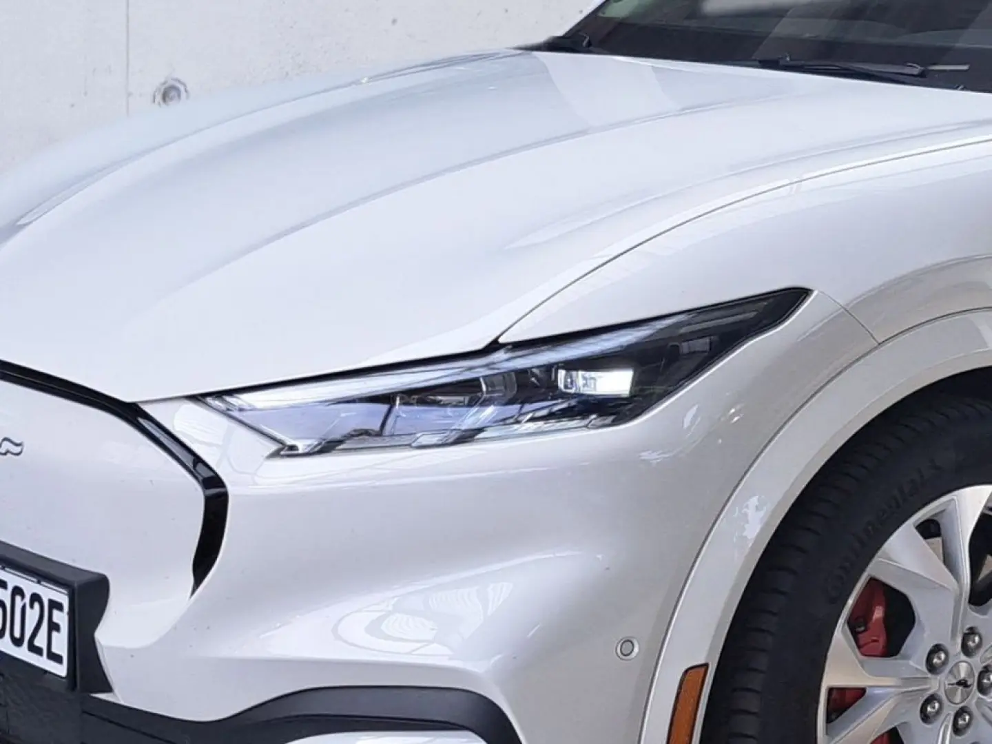 Mustang Mach-E AWD White Edition+Techn.-Paket 2