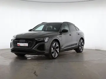 Q8 e-tron Sportback 50 quattro S line