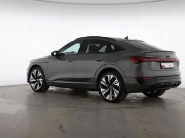 Q8 e-tron Sportback 50 quattro S line