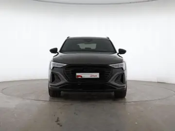 Q8 e-tron Sportback 50 quattro S line