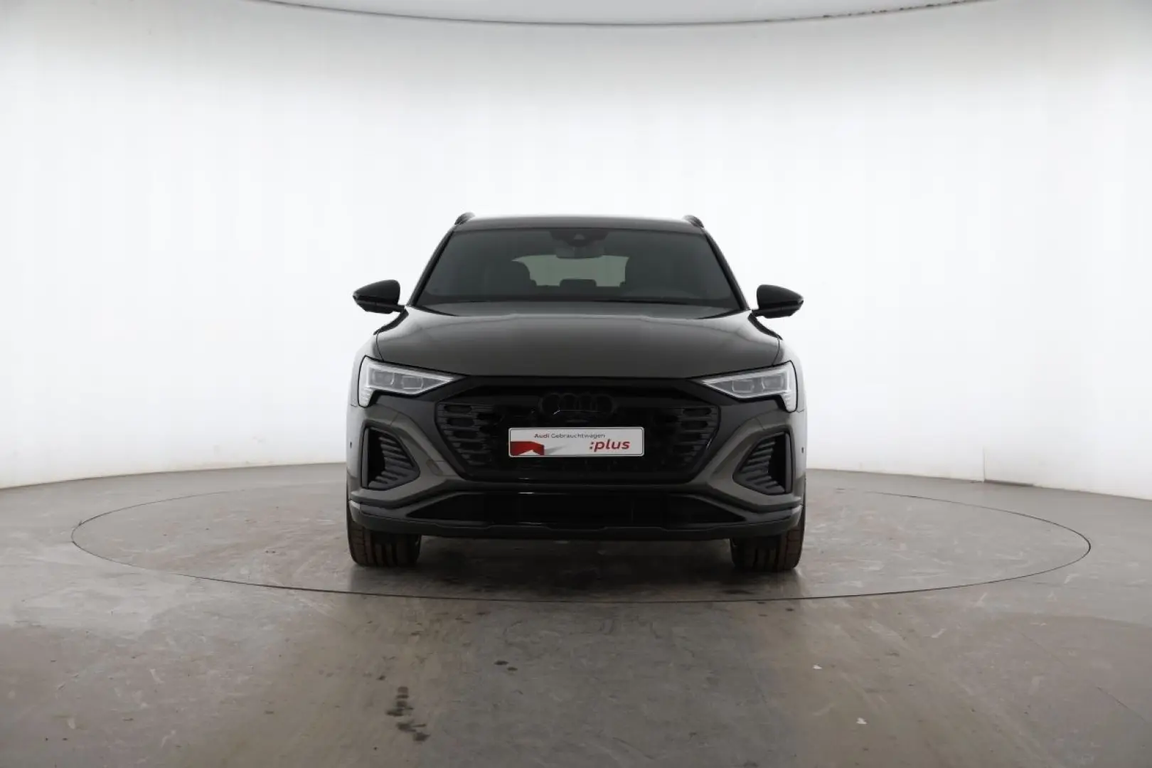 Q8 e-tron Sportback 50 quattro S line