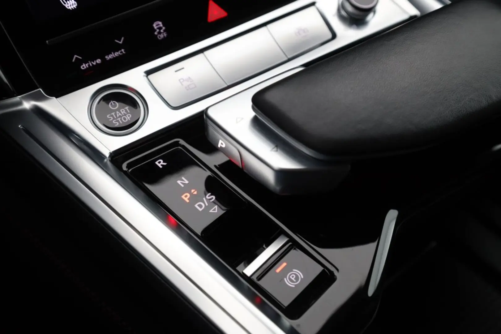 Q8 e-tron Sportback 50 quattro S line