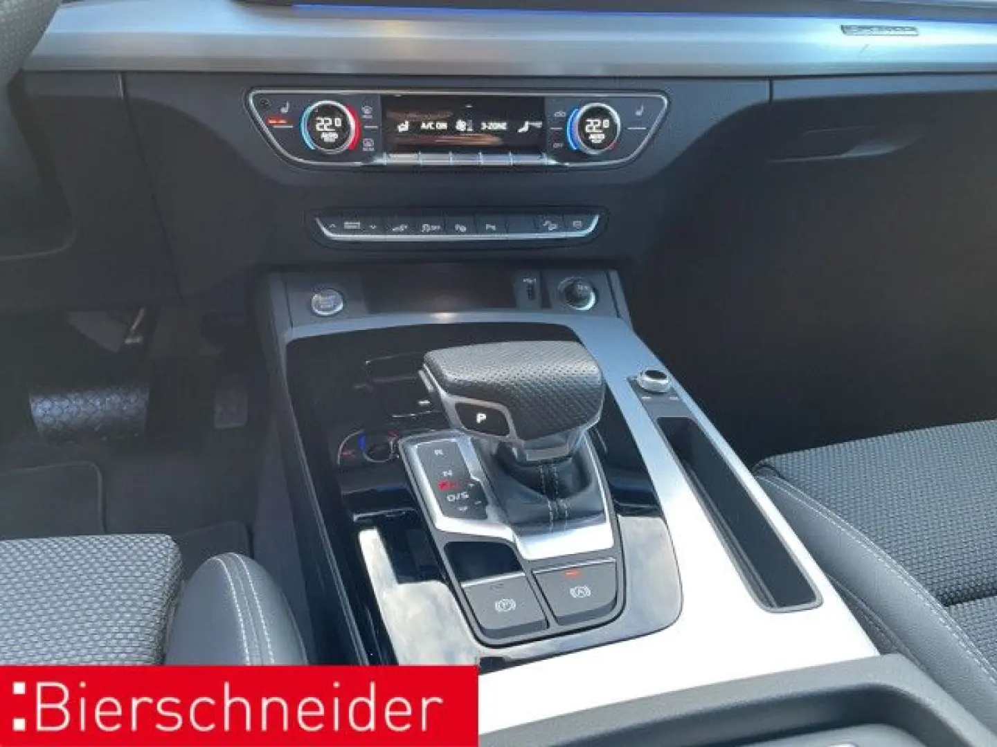 Q5 55 TFSI e qu 2x S-Line 19 AHK MATRIX LUFT HuD