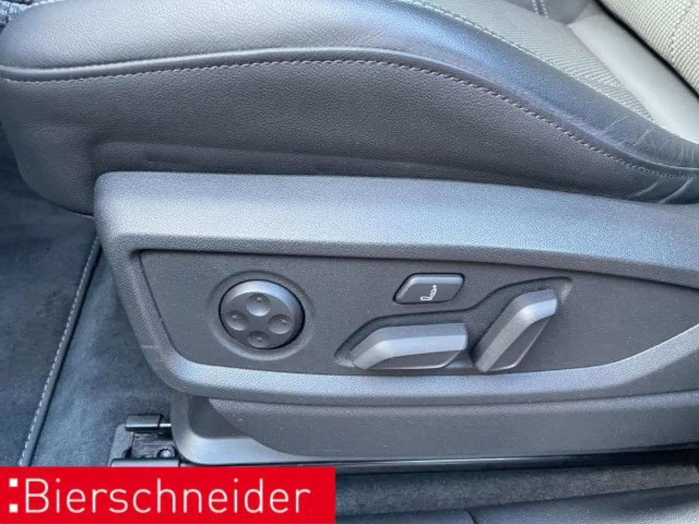 Q5 55 TFSI e qu 2x S-Line 19 AHK MATRIX LUFT HuD