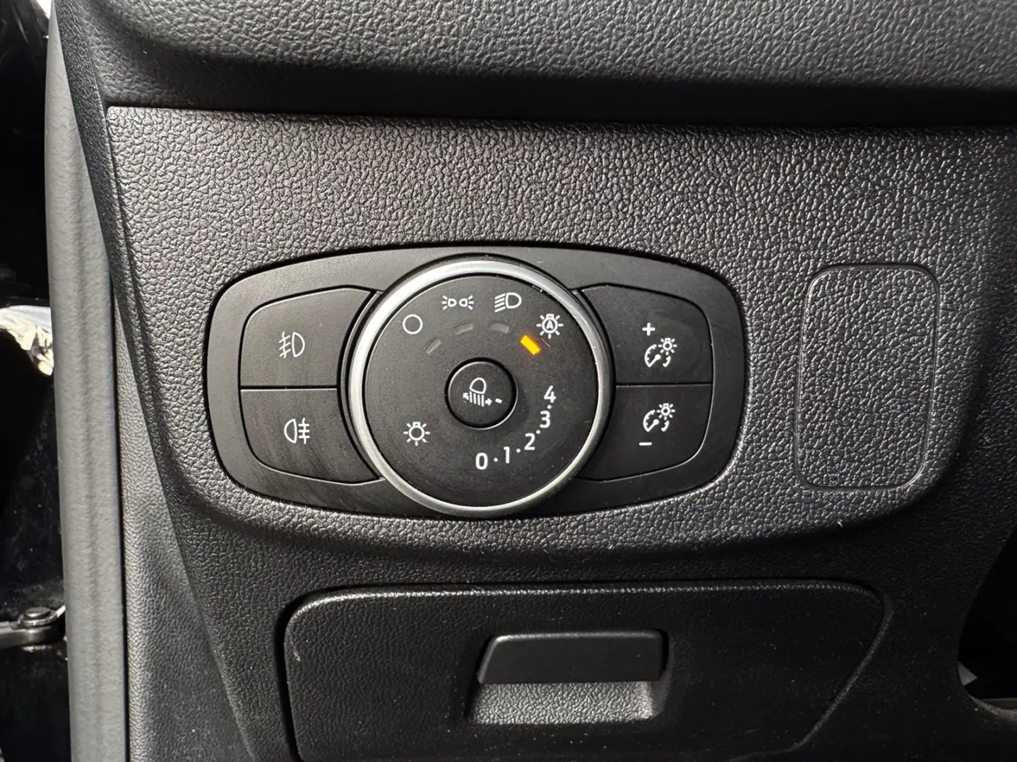 Ford Focus 1.5 EcoBlue Start-Stopp-System COOL&CONNECT