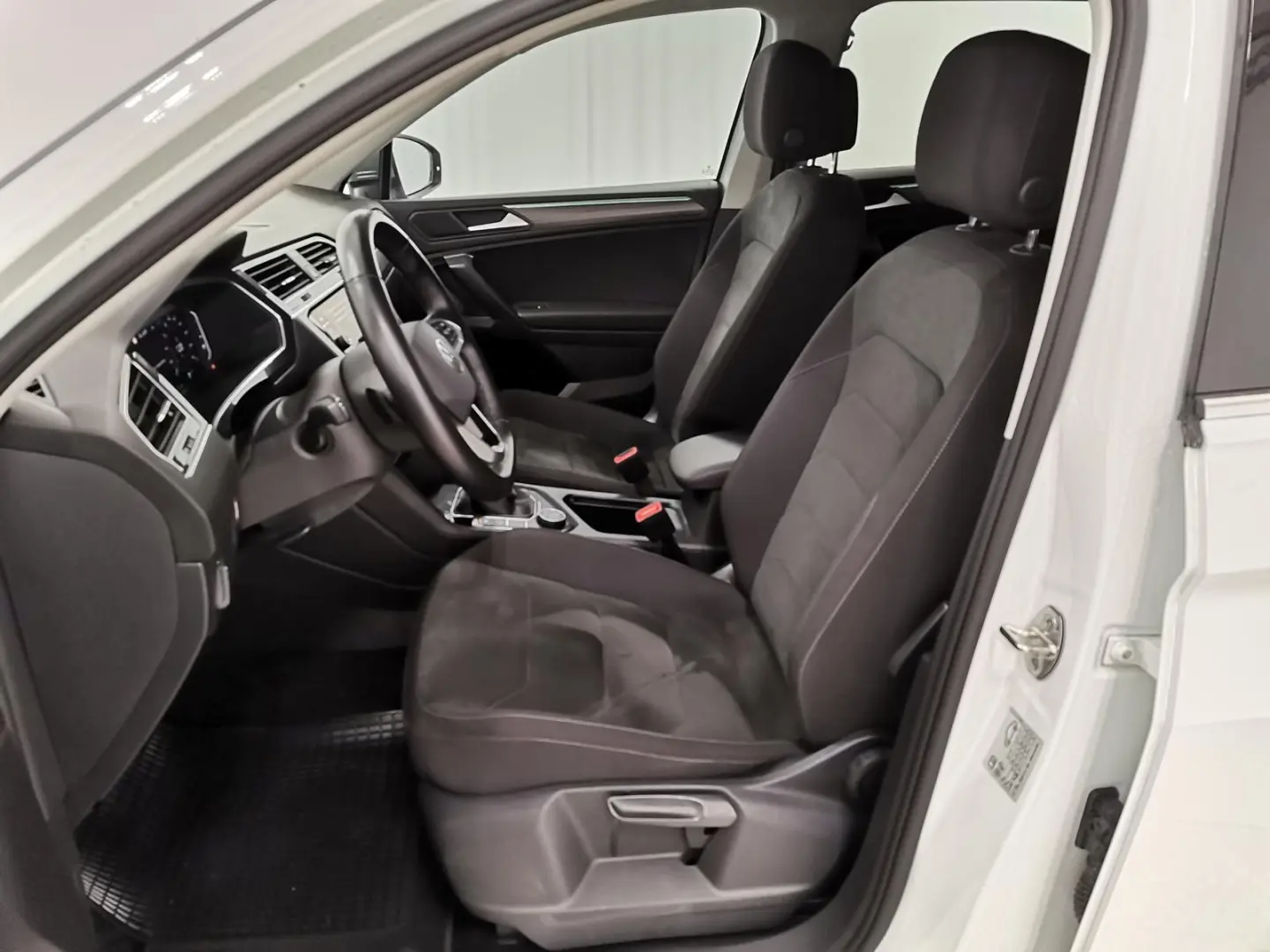 Tiguan Allspace 2.0 TDI Elegance 4Motion AHK|Mat