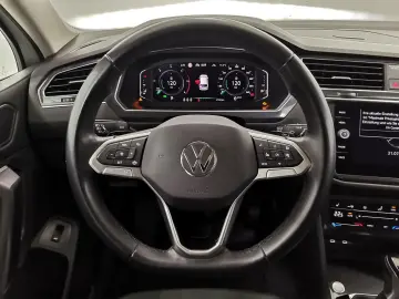 Tiguan Allspace 2.0 TDI Elegance 4Motion AHK|Mat