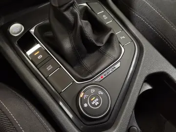 Tiguan Allspace 2.0 TDI Elegance 4Motion AHK|Mat
