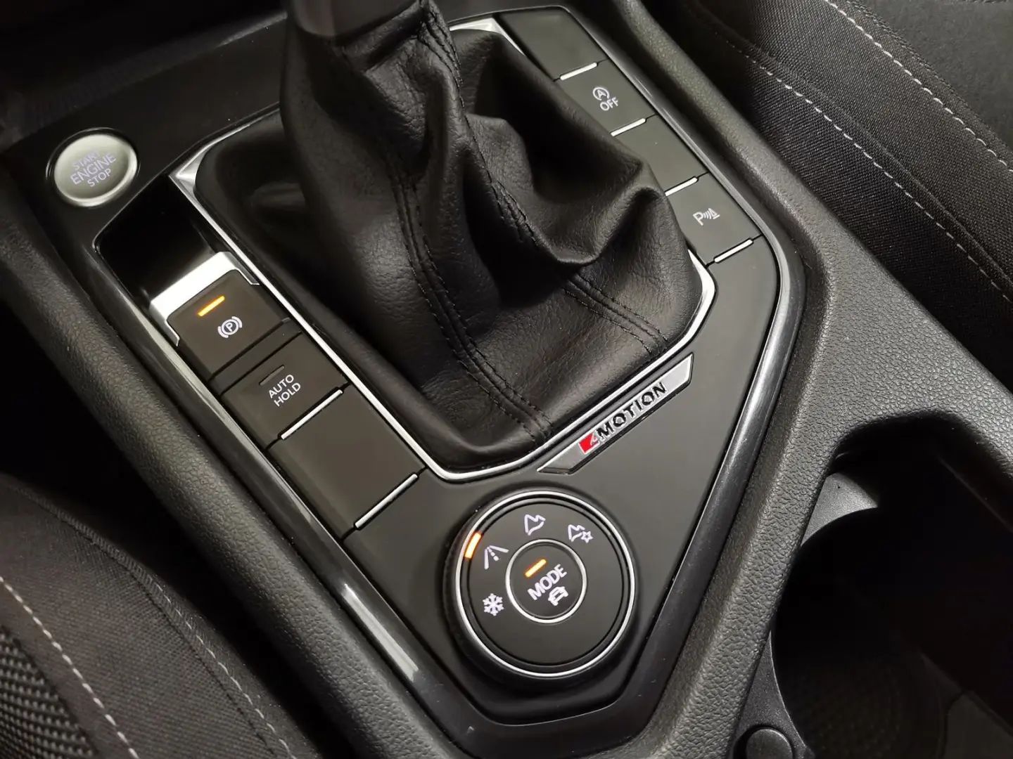 Tiguan Allspace 2.0 TDI Elegance 4Motion AHK|Mat
