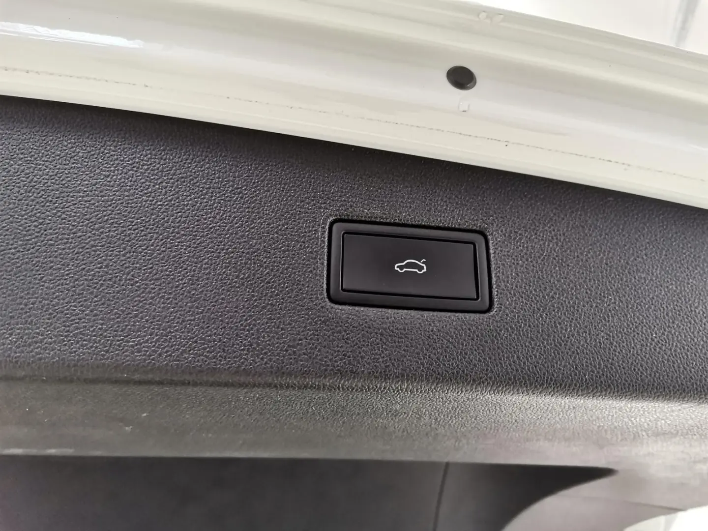 Tiguan Allspace 2.0 TDI Elegance 4Motion AHK|Mat