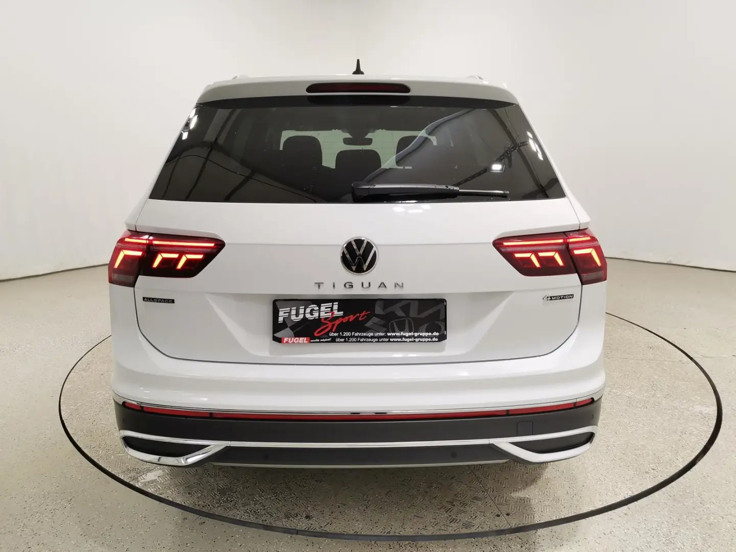 Tiguan Allspace 2.0 TDI Elegance 4Motion AHK|Mat