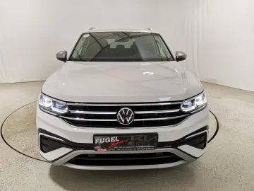 Tiguan Allspace 2.0 TDI Elegance 4Motion AHK|Mat
