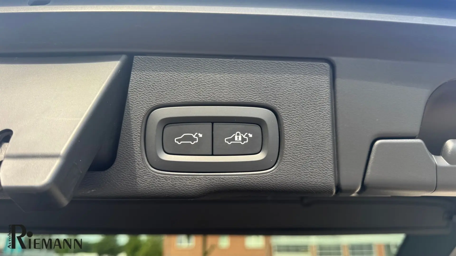 XC60 T8 AWD Inscription   Xenium-Paket