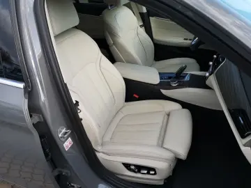 540 d xDrive Luxury Line LASER+LEDER+NAVI+PDC