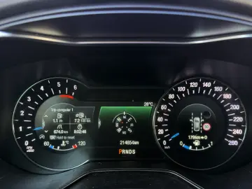 Ford Mondeo 2.0 TDCi Powershift Titanium