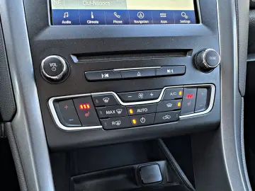 Ford Mondeo 2.0 TDCi Powershift Titanium
