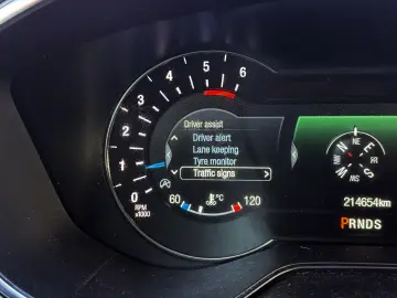 Ford Mondeo 2.0 TDCi Powershift Titanium