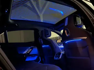 BMW 740 d xDr.  PACHET SPORT M PANO SKY