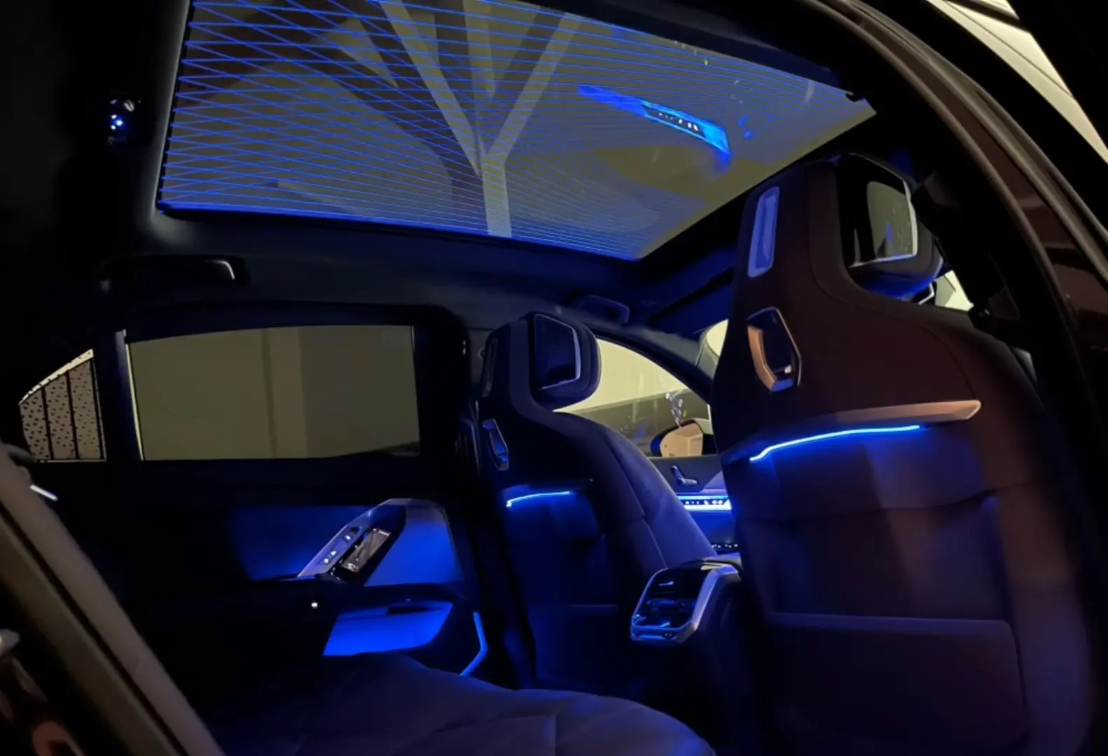 BMW 740 d xDr.  PACHET SPORT M PANO SKY