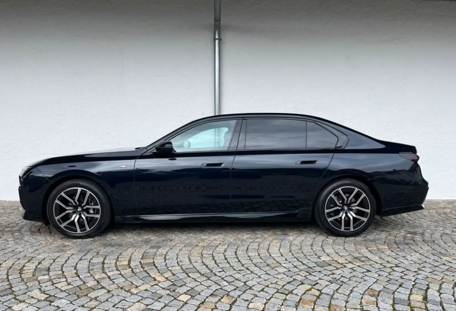 BMW 740 d xDr.  PACHET SPORT M PANO SKY