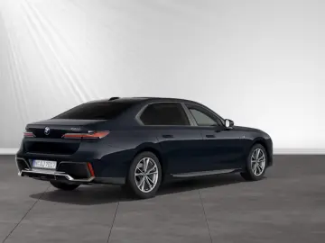 BMW 740 d xDrive M Sport SkyLounge